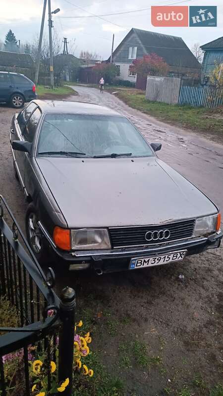 Audi 100 1985 Audi 100 1985