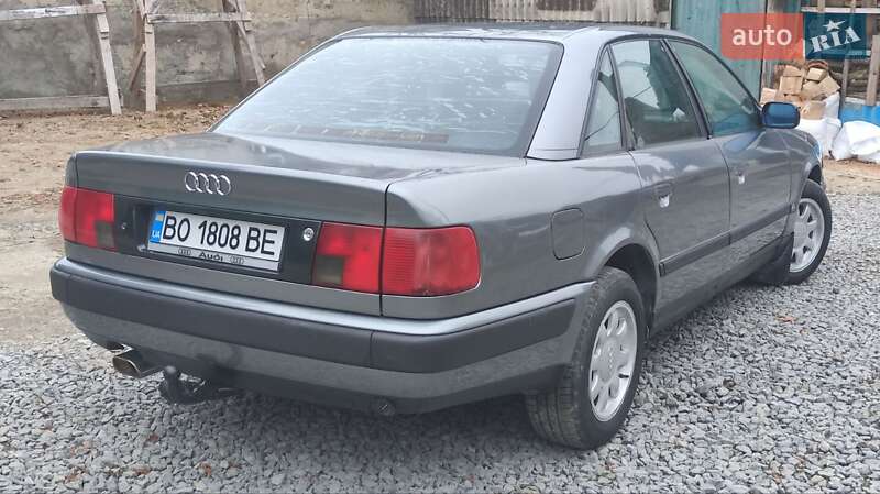Седан Audi 100 1991 в Чорткове