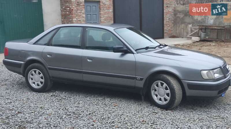 Седан Audi 100 1991 в Чорткове