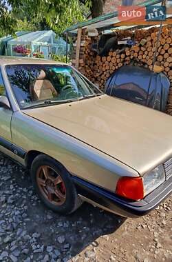 Седан Audi 100 1989 в Луцке