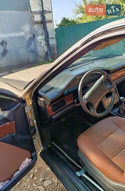 Седан Audi 100 1989 в Луцке