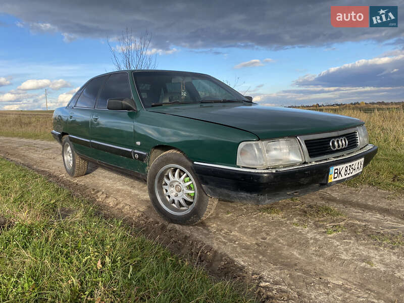 Седан Audi 100 1990 в Ровно