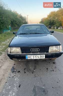 Седан Audi 100 1983 в Ратным