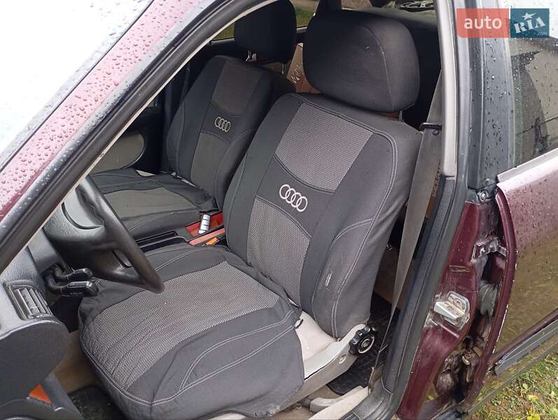 Седан Audi 100 1991 в Вижниці