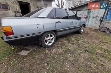 Седан Audi 100 1986 в Смыковцы
