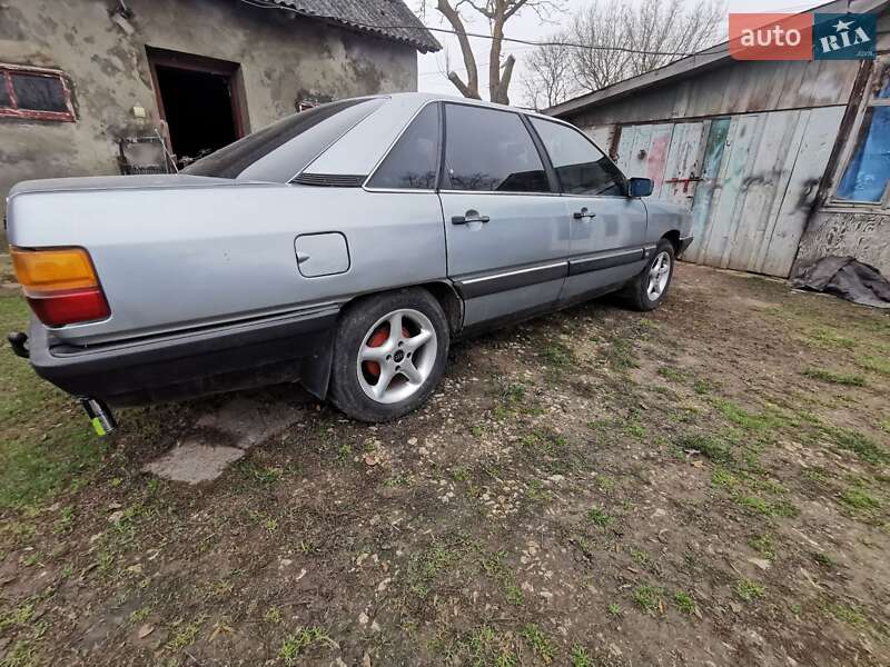 Седан Audi 100 1986 в Смыковцы фото Седан Audi 100 1986 в Смыковцы