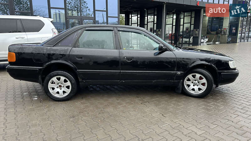 Седан Audi 100 1992 в Ровно