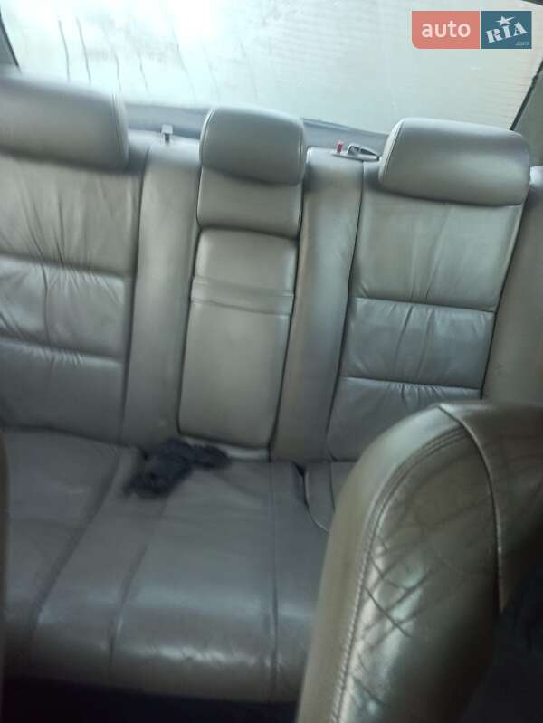 Седан Audi 100 1990 в Глухове