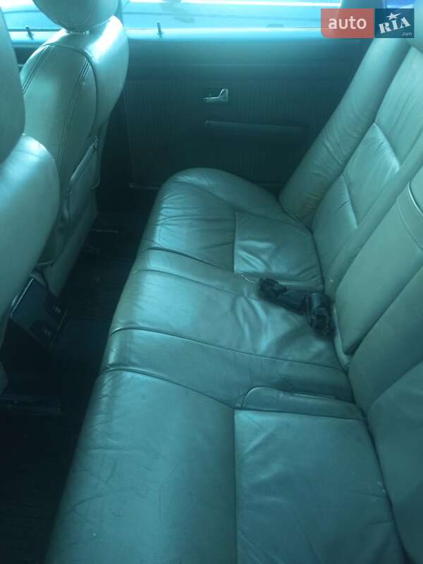 Седан Audi 100 1990 в Глухове