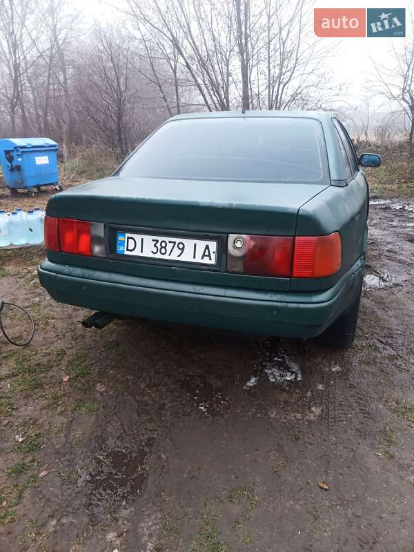Седан Audi 100 1993 в Славутиче