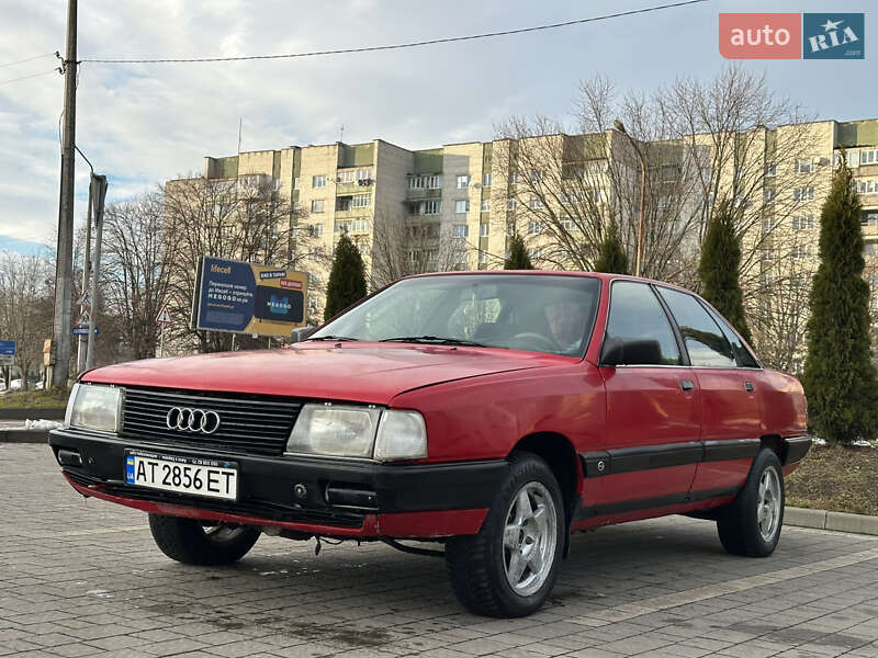 Седан Audi 100 1988 в Дрогобыче