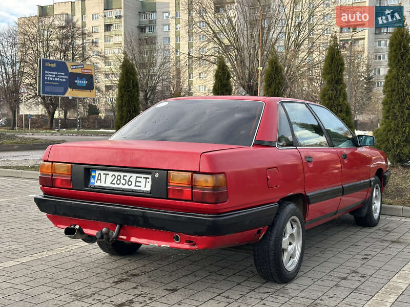 Седан Audi 100 1988 в Дрогобыче