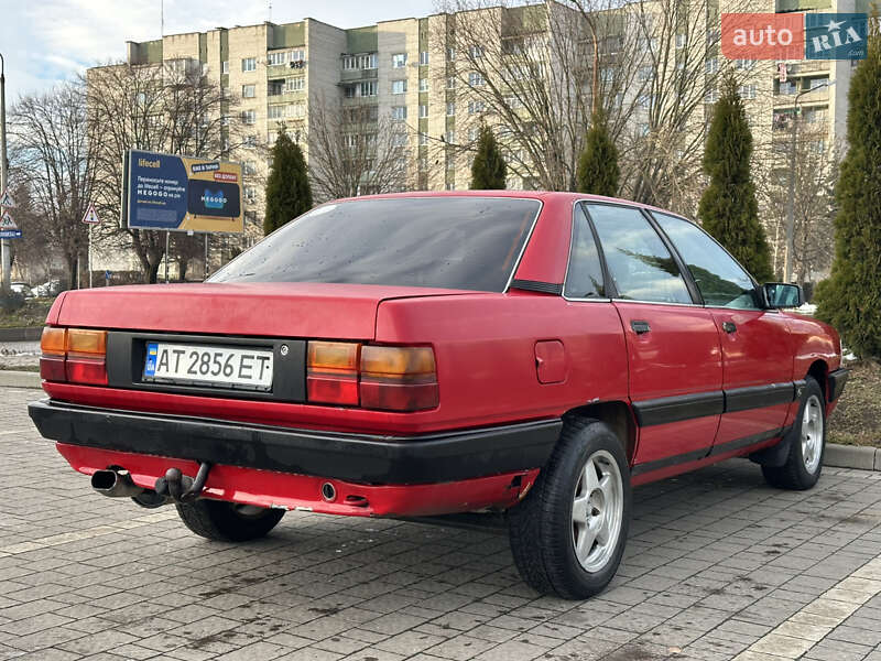 Седан Audi 100 1988 в Дрогобыче