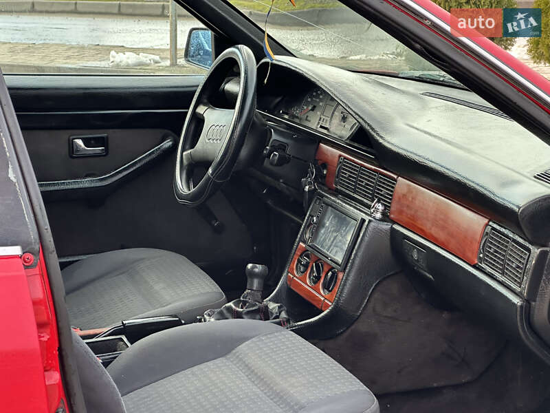 Седан Audi 100 1988 в Дрогобыче
