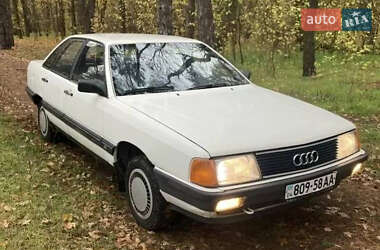 Седан Audi 100 1985 в Дніпрі