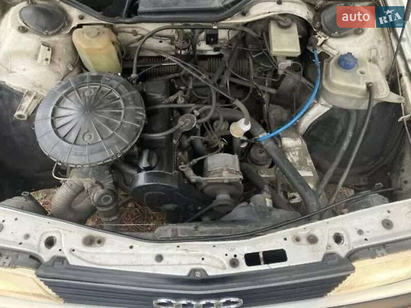 Седан Audi 100 1985 в Дніпрі фото 23 Седан Audi 100 1985 в Дніпрі