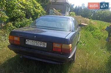 Седан Audi 100 1988 в Шумске