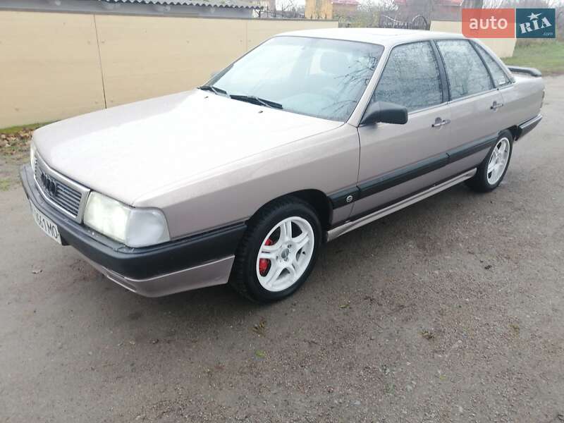 Седан Audi 100 1985 в Білій Церкві фото Седан Audi 100 1985 в Білій Церкві