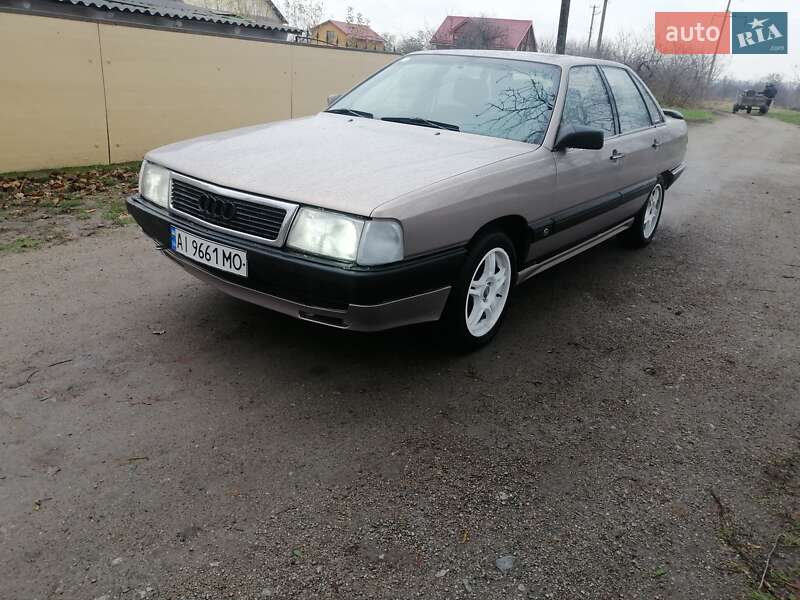Седан Audi 100 1985 в Білій Церкві фото 10 Седан Audi 100 1985 в Білій Церкві