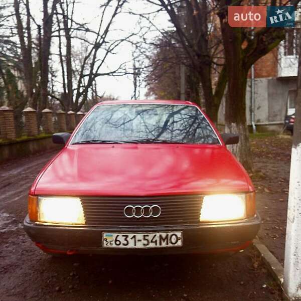 Седан Audi 100 1989 в Чернівцях фото Седан Audi 100 1989 в Чернівцях