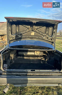 Седан Audi 100 1986 в Луцке