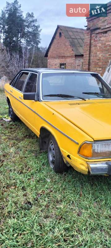 Седан Audi 100 1978 в Полтаві
