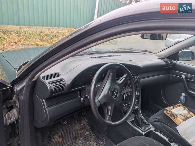Седан Audi 100 1993 в Львове