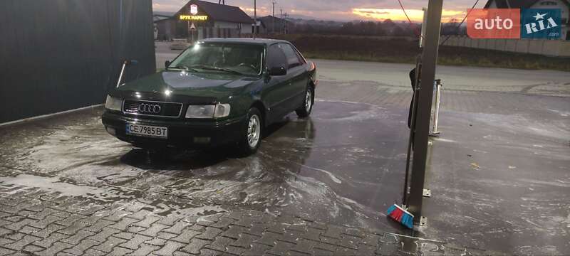 Седан Audi 100 1991 в Черновцах