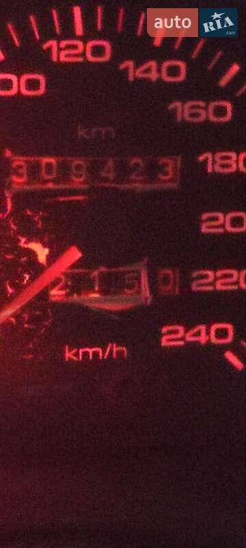 Седан Audi 100 1991 в Черновцах