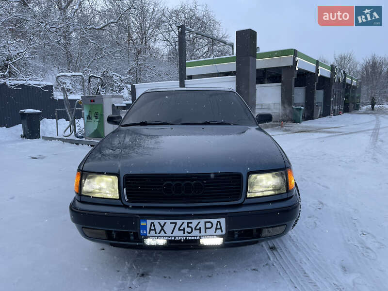 Седан Audi 100 1993 в Харькове