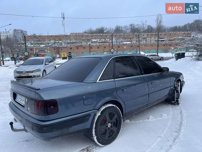 Седан Audi 100 1993 в Харькове