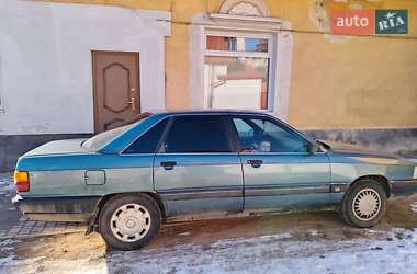 Седан Audi 100 1989 в Самборе