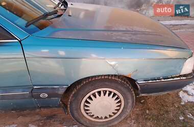 Седан Audi 100 1989 в Самборе