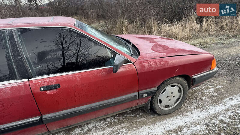 Седан Audi 100 1986 в Берегово