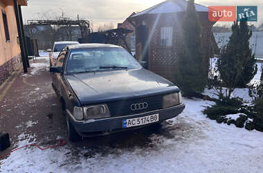 Седан Audi 100 1983 в Любомле