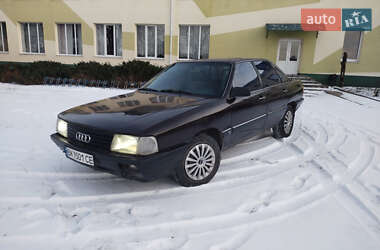 Седан Audi 100 1985 в Ровно