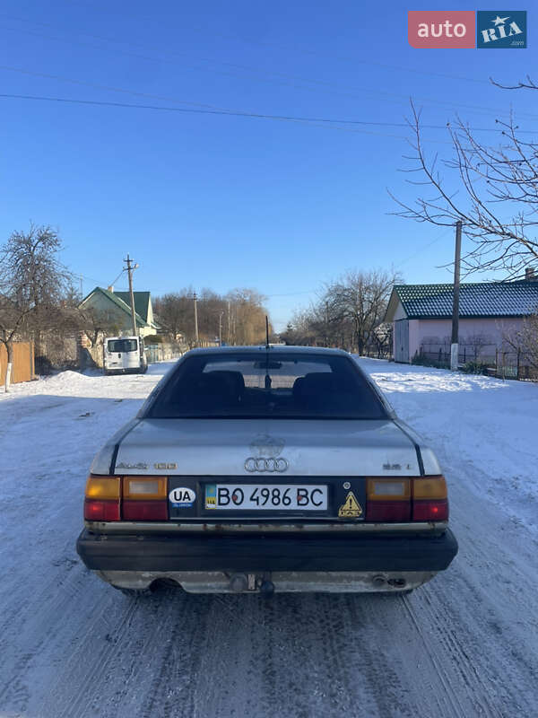 Седан Audi 100 1988 в Любешове