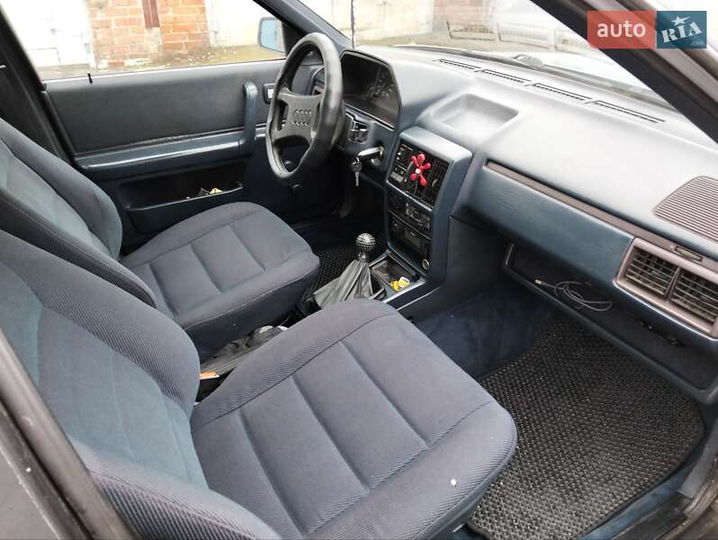 Седан Audi 100 1988 в Сумах