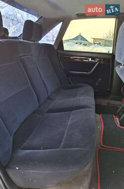 Седан Audi 100 1991 в Остроге