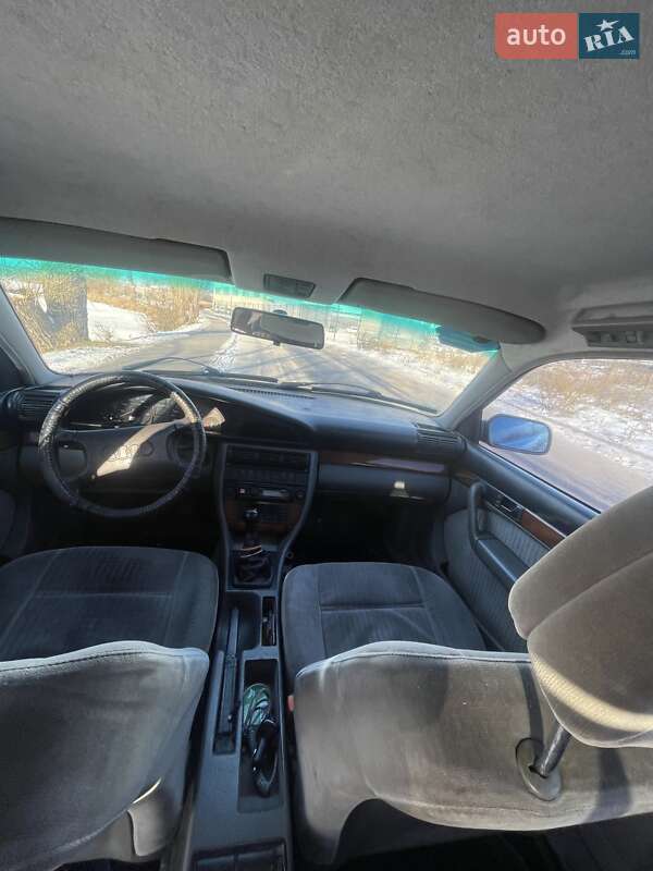 Седан Audi 100 1991 в Василькове