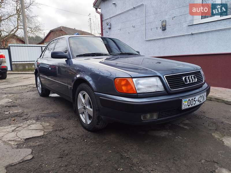 Седан Audi 100 1991 в Хмельницком