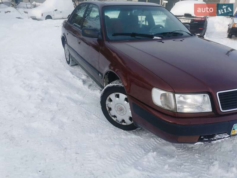 Седан Audi 100 1992 в Владимире