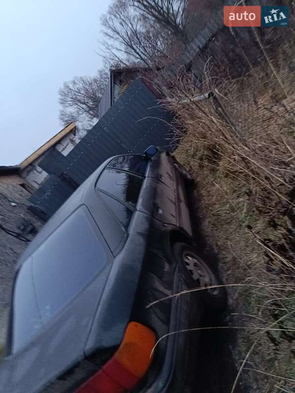 Седан Audi 100 1992 в Глухове