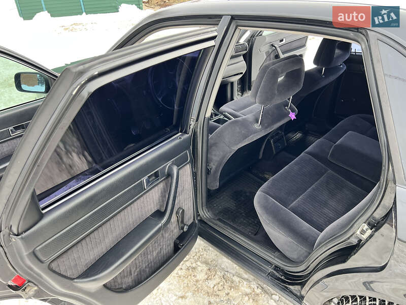 Седан Audi 100 1992 в Львове