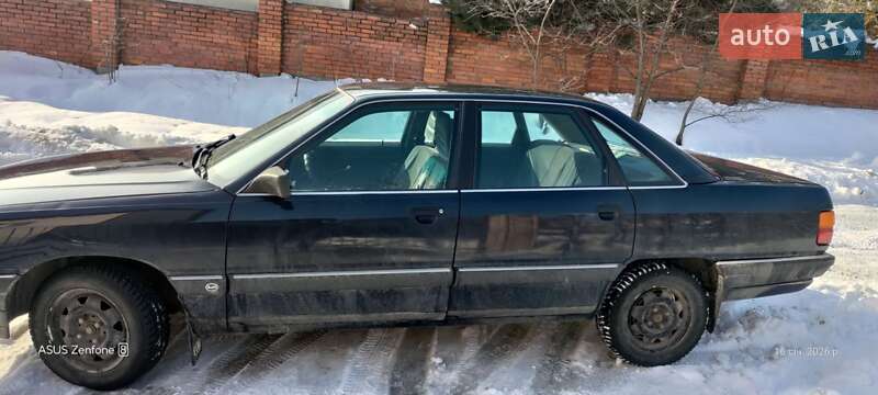 Седан Audi 100 1990 в Трускавце