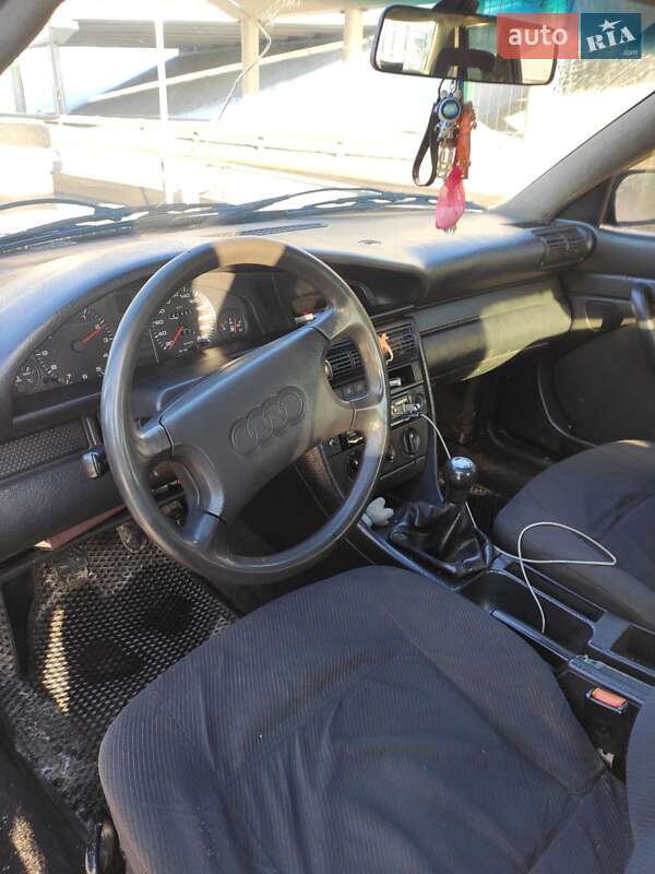 Седан Audi 100 1992 в Киеве