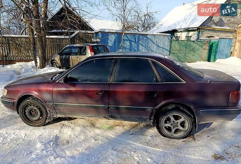 Седан Audi 100 1992 в Городне