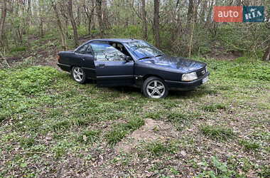 Седан Audi 100 1987 в Хотине