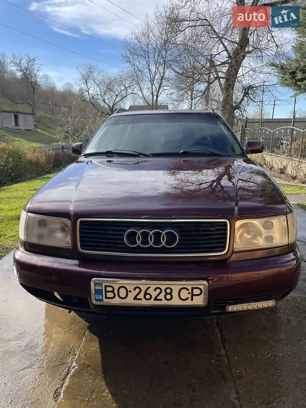 Audi 100