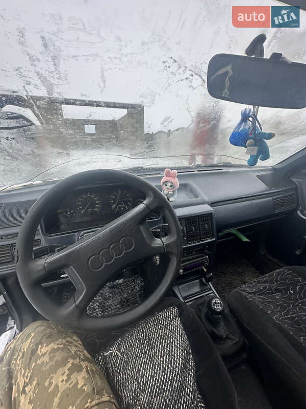 Седан Audi 100 1983 в Луцке